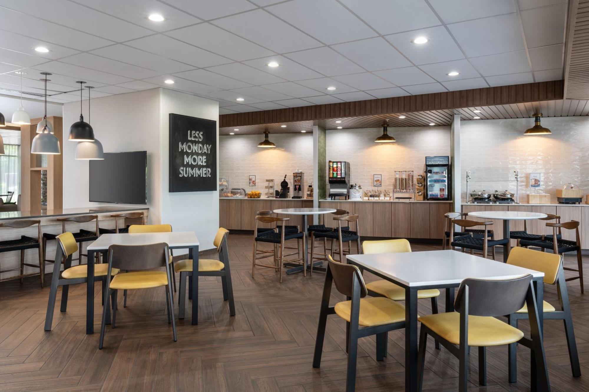 Fairfield Inn & Suites By Marriott Cleveland Tiedeman Road Brooklyn Luaran gambar